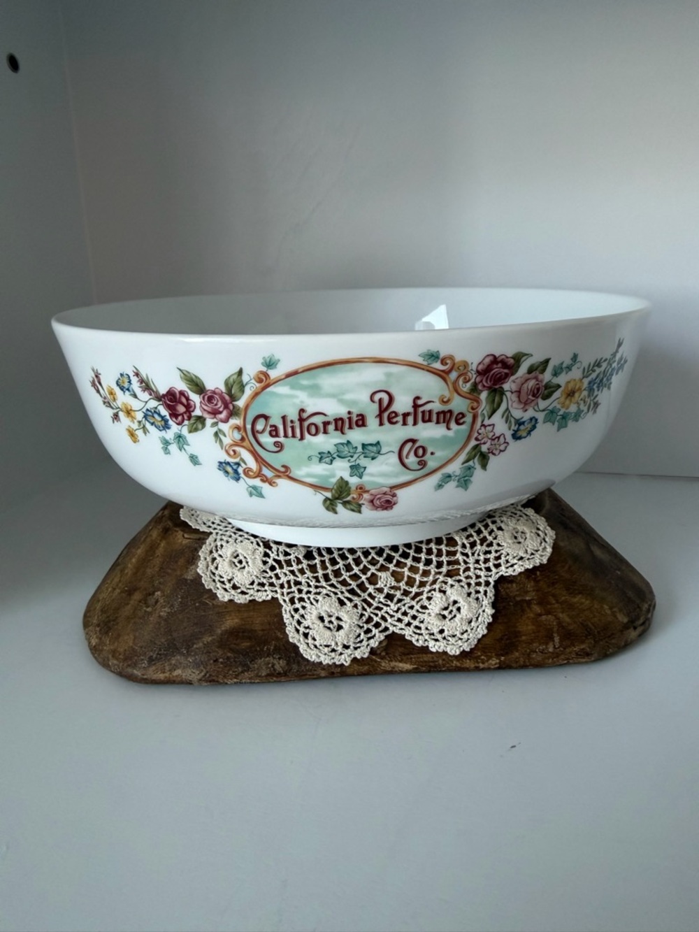 Vintage Avon White Porcelain President’s Club Bowl 1997-1998